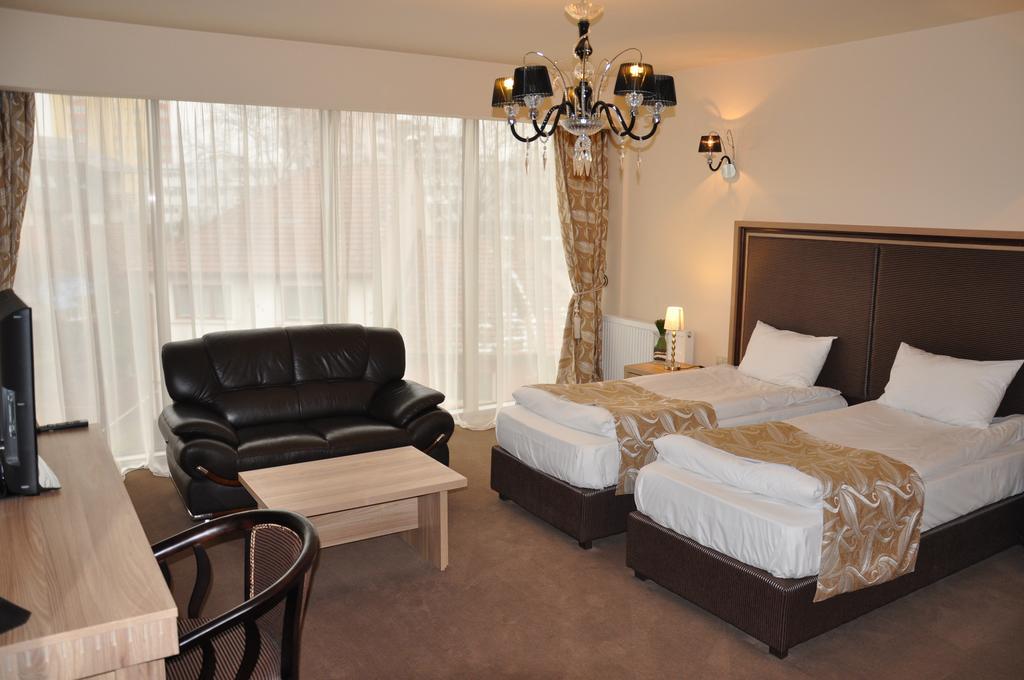 Hotel Rainer บราชอฟ ภายนอก รูปภาพ