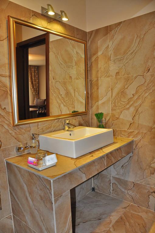 Hotel Rainer บราชอฟ ภายนอก รูปภาพ